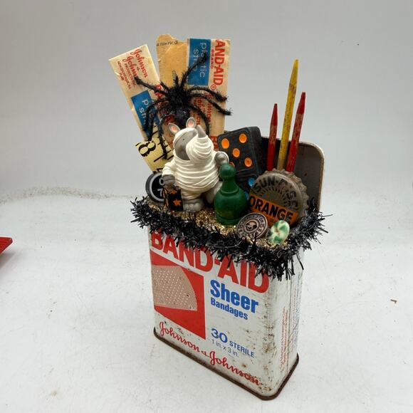 Halloween Decor Assemblage - Mummy in Bandage Tin - Picture 3 of 11